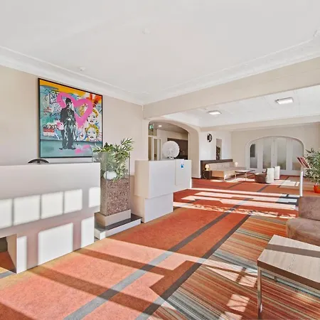 Miramonte Residence - Self Check-In Hostel