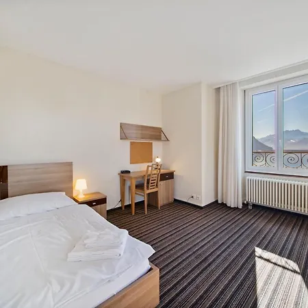 Miramonte Residence - Self Check-In Hostel *